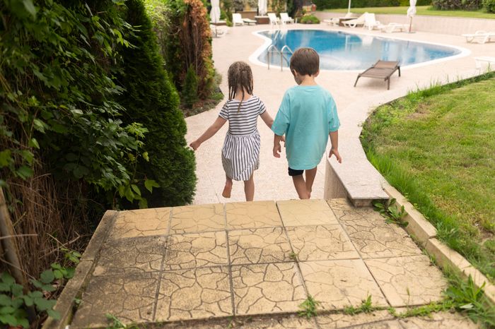 Outdoor Tiling
